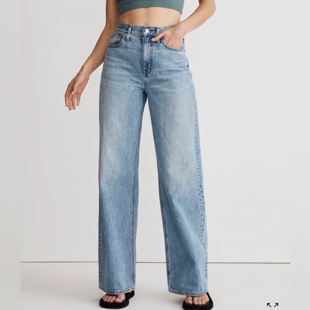 Madewell NWT Super wide leg jeans. Size 29